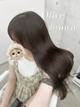 エヌアイ オモテサンドウ(ni omotesando) 秋支度◇上品オリーブブラウン 【正木碧】