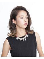 ピークアブー 表参道(PEEK-A-BOO)&nbsp;カラーで差をつけるミディアムレイヤー