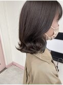 オリーブグレージュ