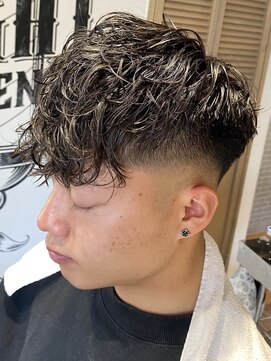 エイトメン 吉祥寺店(EIGHT MEN) 【EIGHTMEN】フェードカット　スパイラル　ソフトツイスト