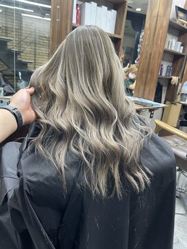 ラフ(LAFF) #バレイヤージュ#グレージュカラー#ボブウルフ#ココアベージュ