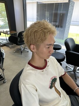 ラテ 伊勢崎(LATTE) スパイキーショート 金髪ver