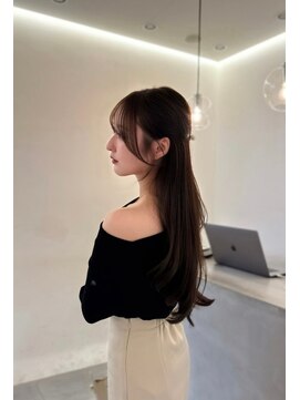 フィル 横浜(fil) 暖色ツヤカラー_美髪ピンクブラウン切りっぱなしボブ