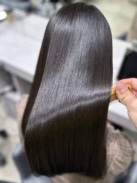 キュア 表参道(CURE) 黒髪/グレージュカラー/ココアベージュ/ヘルシーロング/表参道