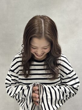 リアン バイ キートス(Lien by kiitos) ベージュカラー/インナーカラー/グレージュ/ロング