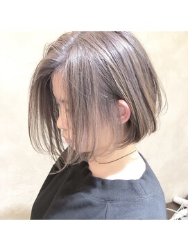 salon de MiLK 札幌大通店【サロン ド ミルク】 小顔魅せ効果を引き出す前下がりボブ