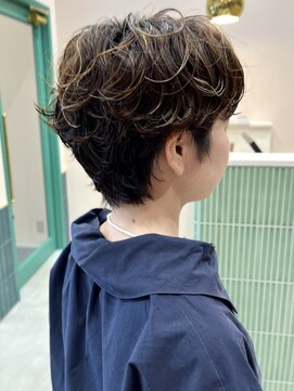 イギー(igggy) ショート パーマ デザインカラー マッシュ レイヤー ボブ