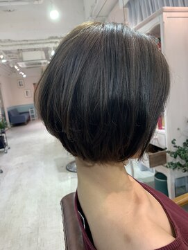 ロンド 表参道店(Lond) ３Dカラーミニマムボブ＊美フォルム～ジグザグバング