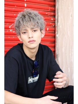 ネイビー(NAVY) サマーマッシュ シルバーアッシュ ブリーチカラー 夏カラー