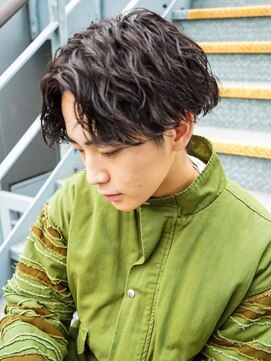 ウェイビーエフティフィフス 横浜西口(WAVEY ft.fifth) 波巻きツイスト無造作メンズマッシュスパイラルパーマショート