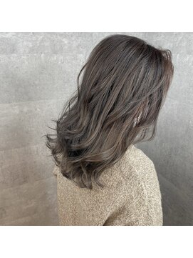 ブルーアンドカンパニー(BLUE&Co.) グレージュ