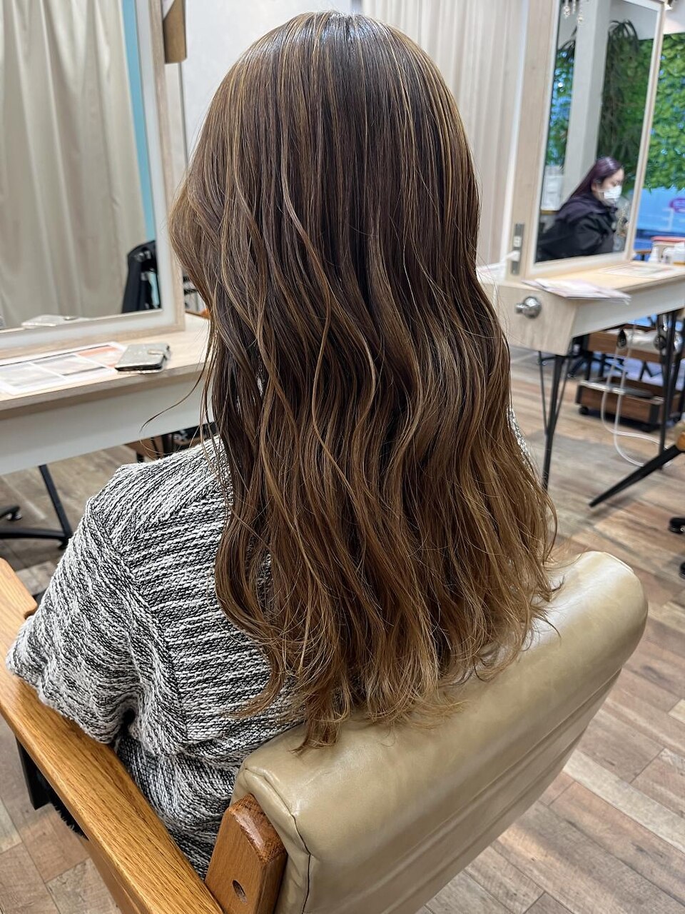 極細ハイライト&白髪ぼかし＊：L176455896｜ヘアーザラブズラフズ