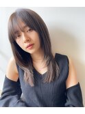 艶髪ストレートヘア