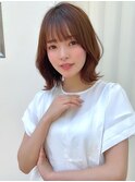 ミントアッシュ　ぱっつん前髪　フレンチカジュアル