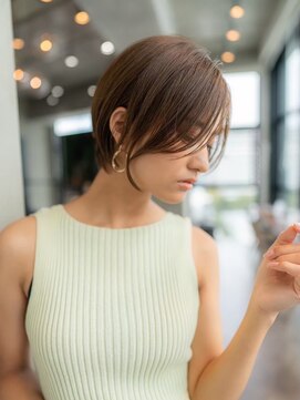 イオ 本厚木(io) ショートヘア似合わせカットグレージュカラーイメチェン小顔