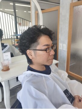 ミニィバイミラーズ(Miniy by Miroirs) メンズスパイラルパーマ