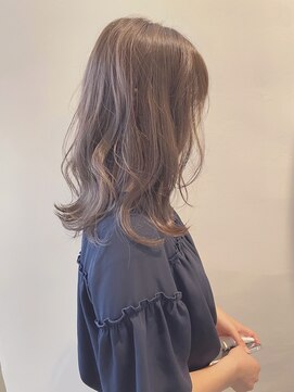 シー(shii..) 《shii..》#ピンクベージュ#透明感カラー