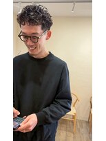 シフト(SHEEFT)&nbsp;ビジネスカジュアル波巻きツイストスパイラルパーマツーブロック