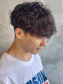 ニアウ 高崎店(Niau) メンズマッシュ波巻きツイストスパイラルパーマ群馬高崎眉毛韓国