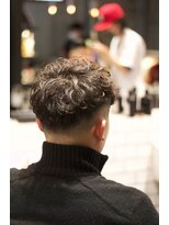 キングスマン トーキョー 八王子店(KINGSMAN TOKYO)&nbsp;ニュアンスパーマ/ツイストスパイラル/フェード<理容室>[八王子]