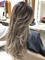 ピークアブー アヴェダ ギンザシックス(PEEK-A-BOO AVEDA GINZASIX)&nbsp;透明感たっぷりのレイヤーロング