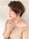 大人かわいいフェザーダークアッシュシアーカラーセミディカール