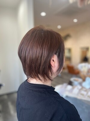 明るめの白髪ぼかしもOK！ヘアカラーマスターがお客様一人一人に合った薬剤を選定致します♪