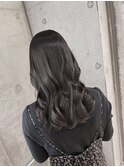 ミディアムローレイヤー　暗髪　ネイビーアッシュ　おおたかの森
