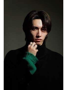 セカンドルーム ティーシーヘアー(2nd room TC hair) 色気センターパート