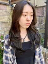 ラティ(Ratie)&nbsp;《韓国風ヘア》前髪長めのセンターパート顔まわりロングレイヤー