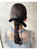 キレイめだけど可愛い編みおろしポニー