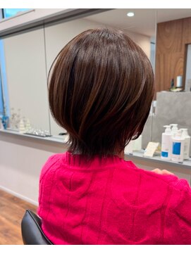 チョキナ(chokina.) ベージュ×ショートウルフ