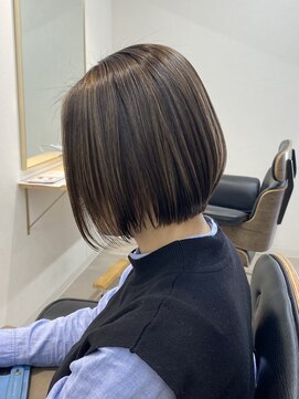 トト 船橋店(toto.) ☆細めハイライトボブフェザーショートマロンベージュ[船橋]