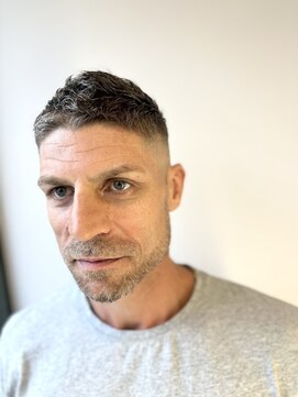 バーバー ミキ 塚本(BARBER MIKI) ショートスキンフェード