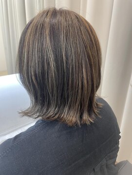 ベリー(berry) ボブ★ハイライト(アッシュベージュ)