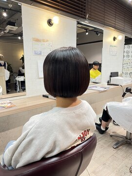 コワファースト長崎シャンプーボーイ 2nd(COIFF1RST 長崎 SHAMPOO BOY) ショートボブ ミニボブ まるみボブ