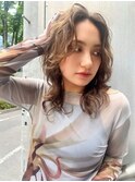 動きが付いてお洒落なレイヤーウルフ/前髪無し