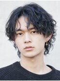 渋谷大人ツイストスパイラルメンズカットセンターパートウルフ