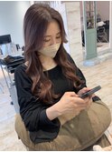 ピンクベージュ