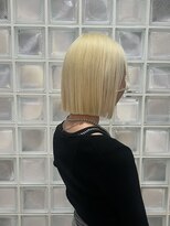 スイート(Suite) ホワイトブランドカラー