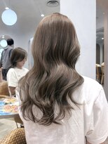 ティエラ 原宿 表参道(Tierra) 【関日葉里】明るめオリーブベージュ/イルミナカラー