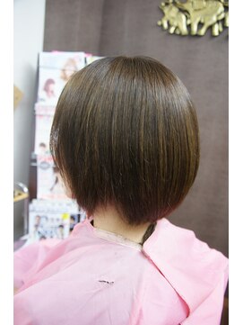 チチカカ(chichikaka) 営業ビフォーアフター、エイジングヘア上質縮毛矯正