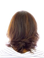 ナルシマ美容室&nbsp;【レディース】大人ショート（バックスタイル）