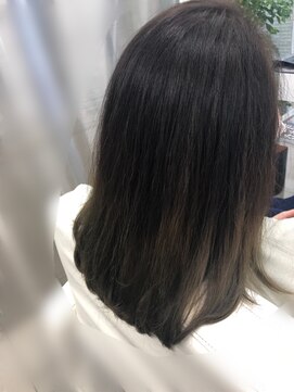 クレアトゥールウチノ(CREATEUR Uchino) キレイ髪カラーー髪質改善ー