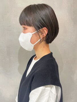 アイティー バイ アルバム 中野店(IT by ALBUM) 似合わせカットメルティカラーフェザーショート_ba388251