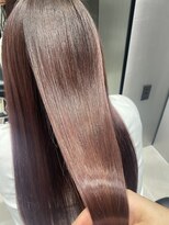 ハルキミナト ジャパン ヨコハマ(HARUKI MINATO japan YOKOHAMA)&nbsp;ピンクレッド　ロング　切りっぱなし　20代、30代、40代