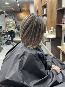 ラフ(LAFF) #バレイヤージュ#グレージュカラー#ボブウルフ#ココアベージュ