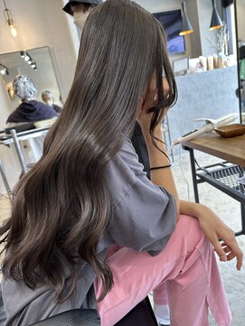 ヘリム(HELIM) ロングレイヤーエモージュグレージュカラーシルキーベージュ