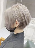 大人可愛いマッシュ女子　マッシュボブ　マッシュショート