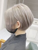 大人可愛いマッシュ女子　マッシュボブ　マッシュショート